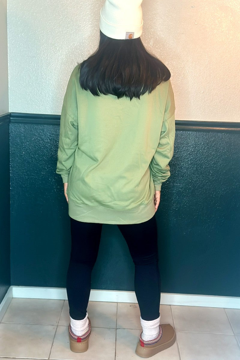 drop shoulder sweatshirt, sweatshirt, oversized sweatshirt, green sweatshirt, women sweatshirt, pocketed sweatshirt, crewneck sweatshirt