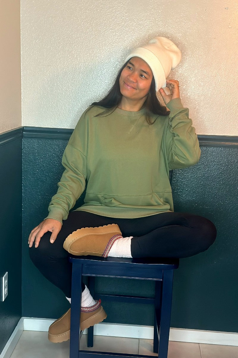 drop shoulder sweatshirt, sweatshirt, oversized sweatshirt, green sweatshirt, women sweatshirt, pocketed sweatshirt, crewneck sweatshirt