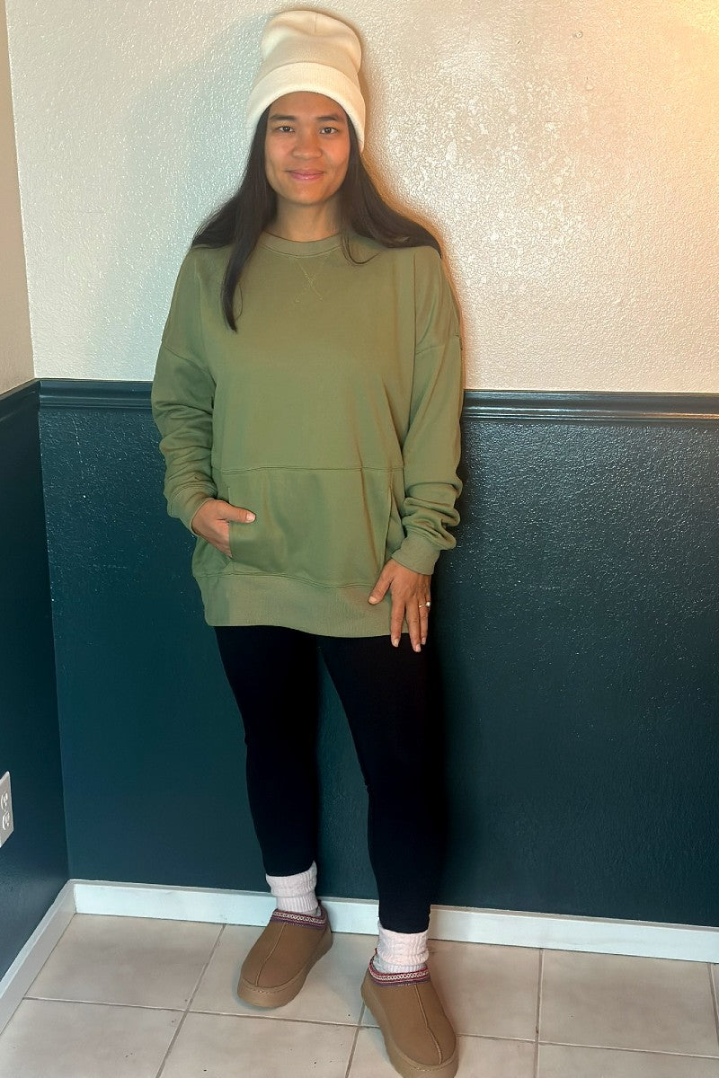 drop shoulder sweatshirt, sweatshirt, oversized sweatshirt, green sweatshirt, women sweatshirt, pocketed sweatshirt, crewneck sweatshirt